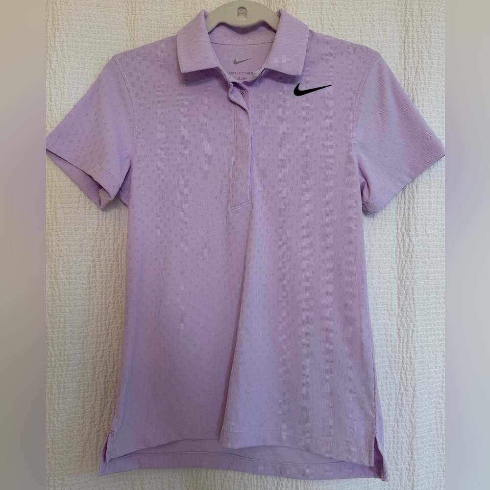 Nike Dri-FIT Light Purple Short Sleeve Athletic Tee XS